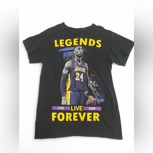 Kobe Bryant Black Mamba Legends Live Forever Unbranded T-SHIRT